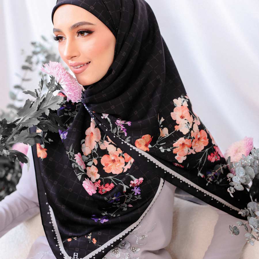 PS-HAYDEN MATTE SATIN in BLACK