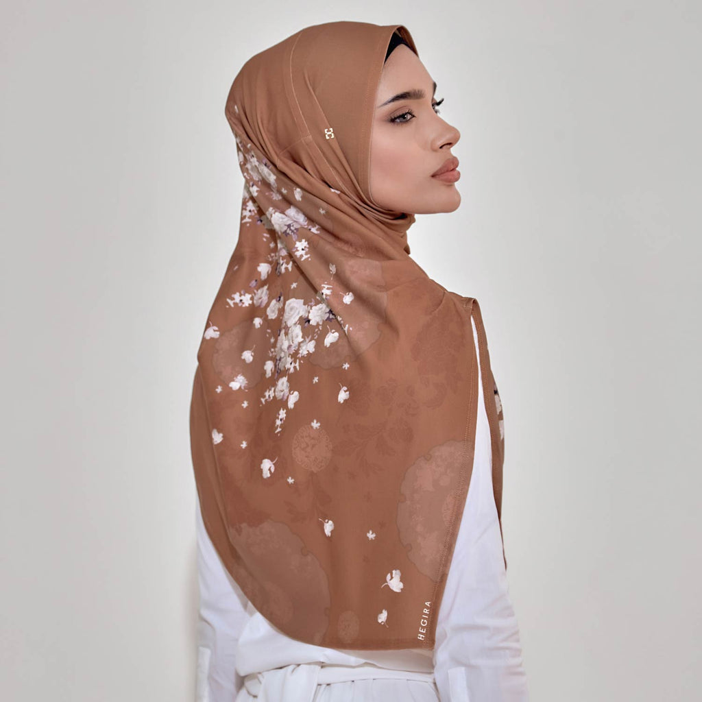 SO-DAISY RUSTIC ROSETTE in MARIGOLD