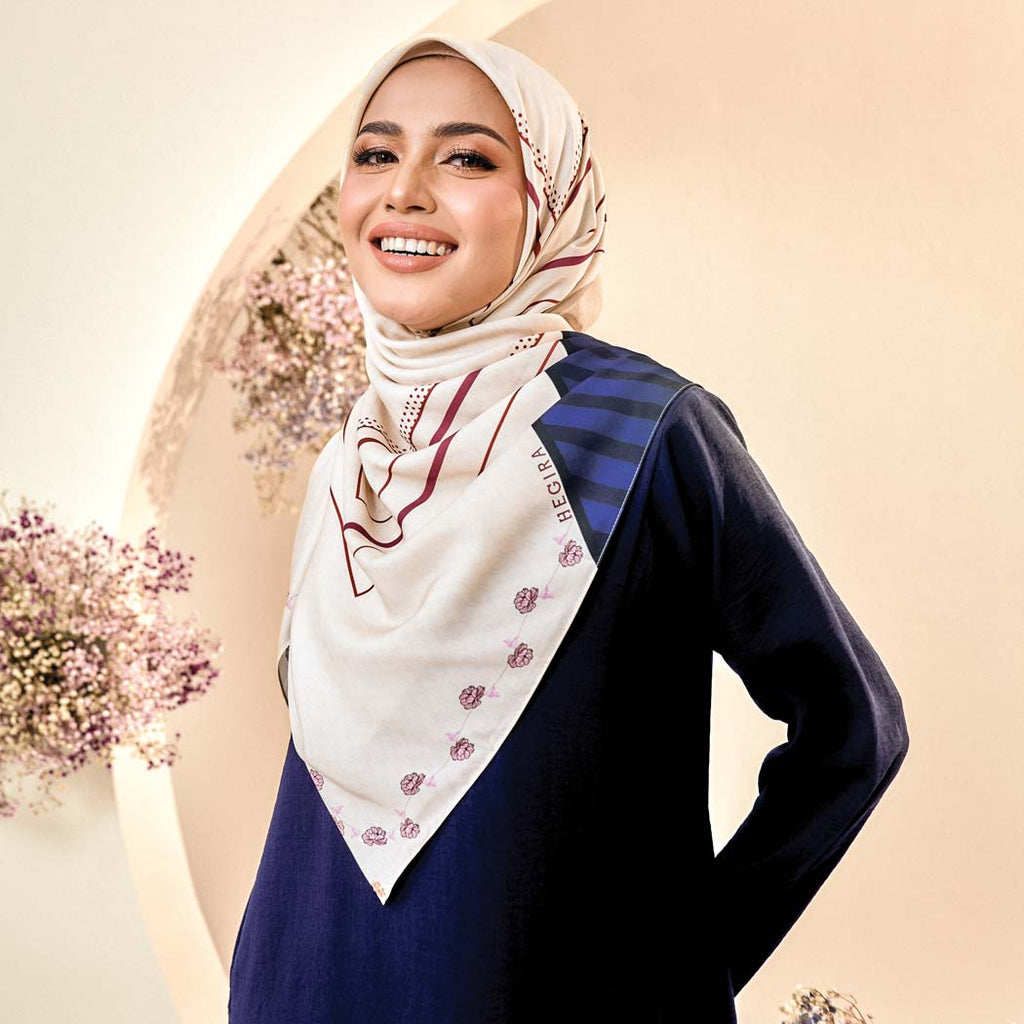 PS-HENRIKA MATTE SATIN in RAZZLE