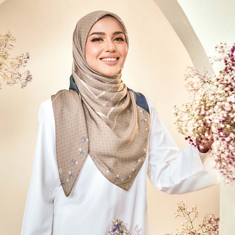 PS-HENRIKA MATTE SATIN in CARAMEL