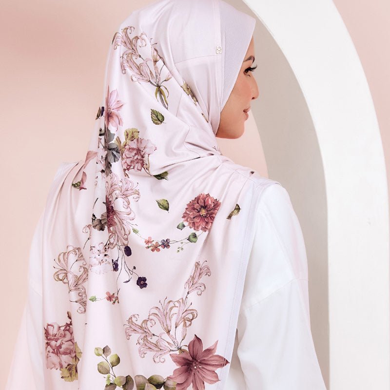 SO-AMORA LUSH in CREAM