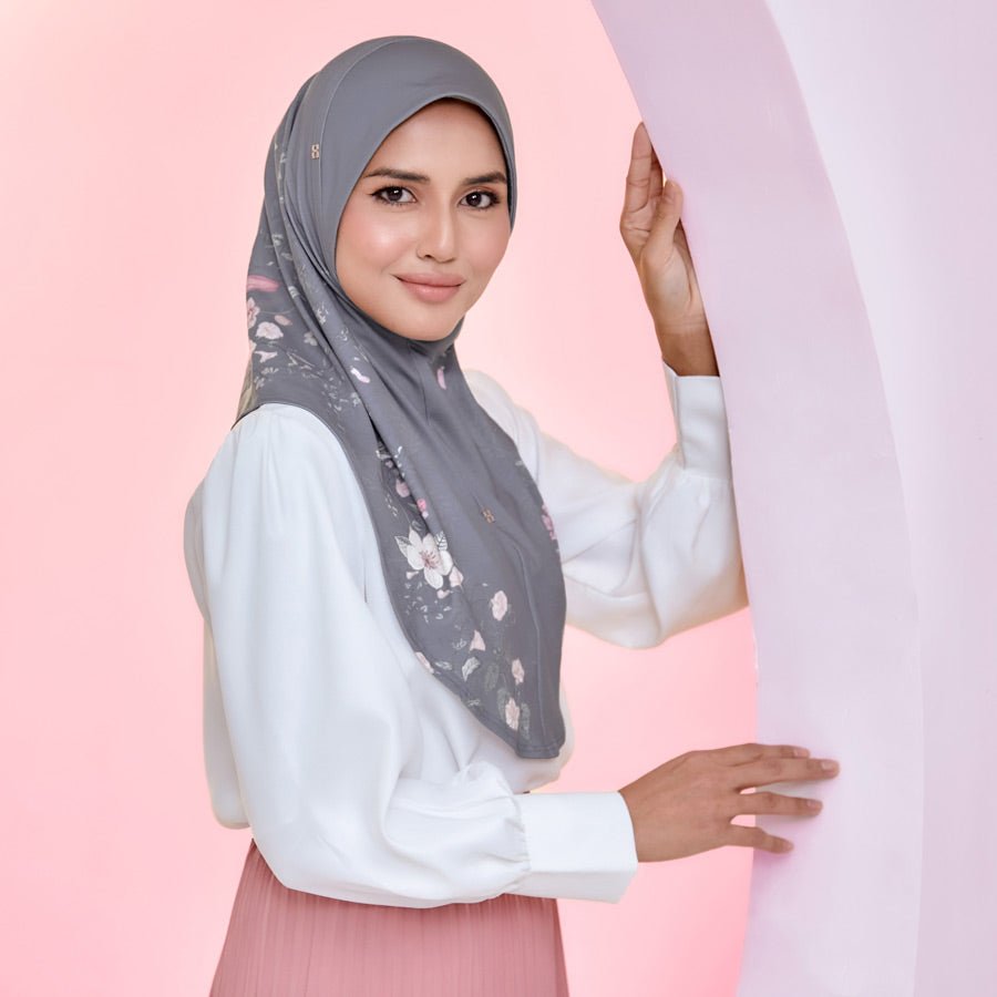 SO-MARVEY WILDEBLOOM in FROST GRAY