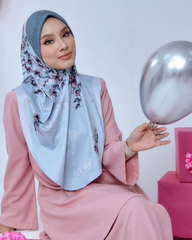 SO-BASIC SAVANNAH in SKY BLUE