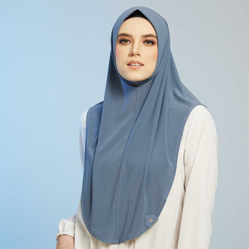 SO-LEA in WEDGE BLUE