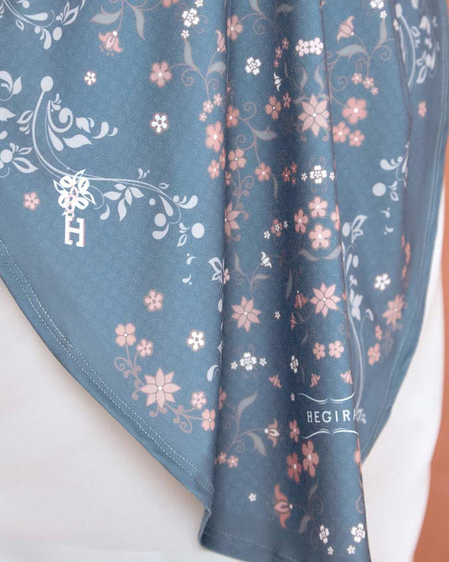 SO-MABEL CHARMS in LAGUNA BLUE