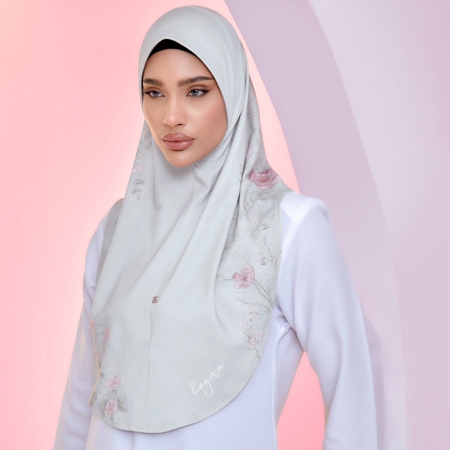 SO-MARVEY WILDEBLOOM in SEA SALT