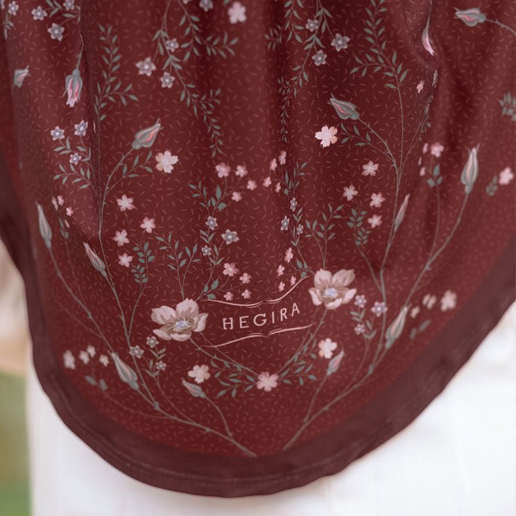 SO-AMORA TEENY FLOWERS in BRUNETTE