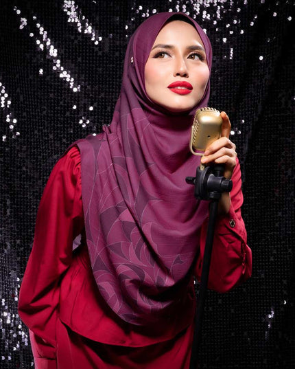 KEENLY-SO WEBBYPETALS in CRUSHED VELVET