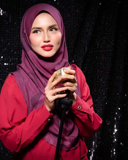 KEENLY-SO WEBBYPETALS in CRUSHED VELVET