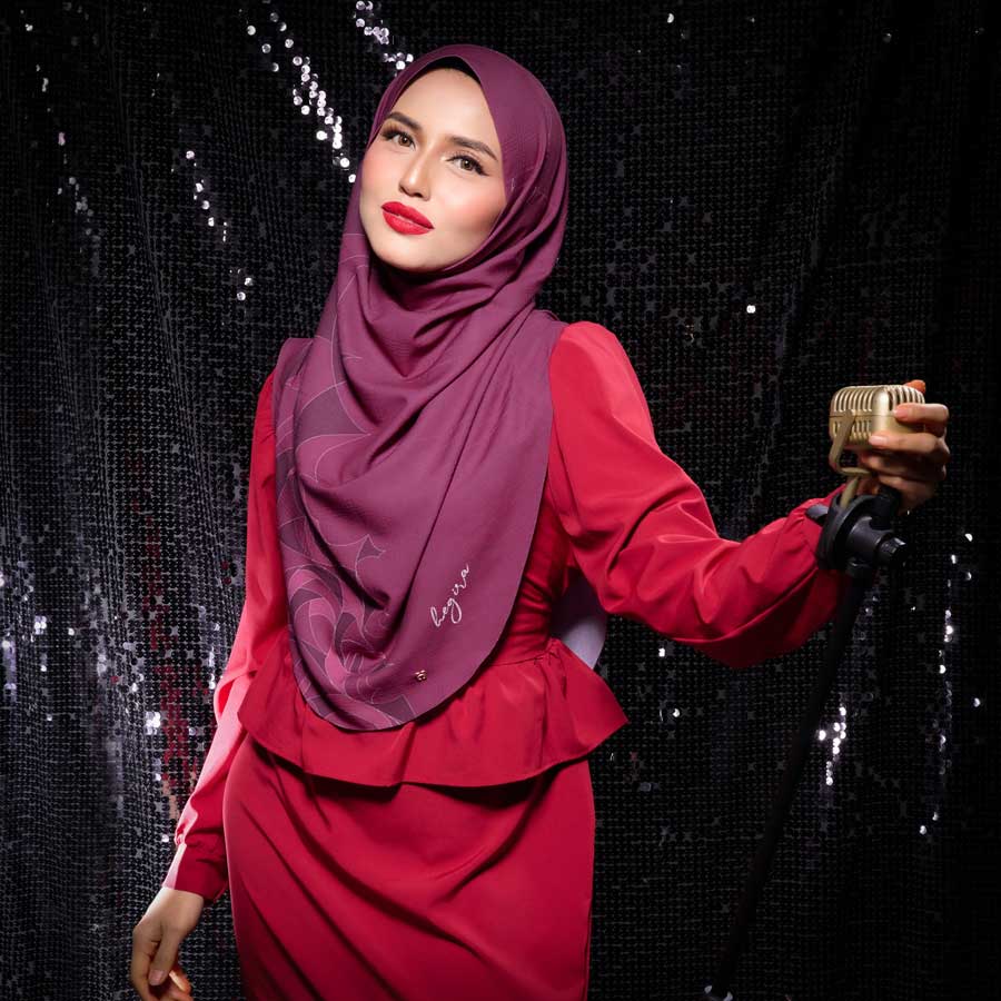 KEENLY-SO WEBBYPETALS in CRUSHED VELVET