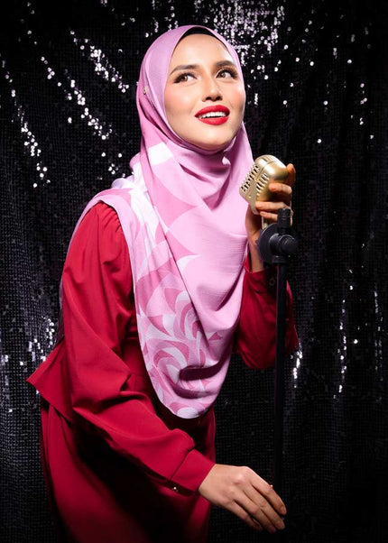 KEENLY-SO WEBBYPETALS in CASHMERE ROSE