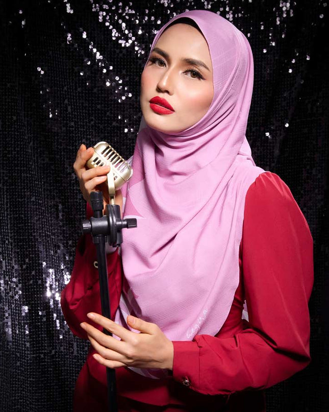 KEENLY-SO WEBBYPETALS in CASHMERE ROSE