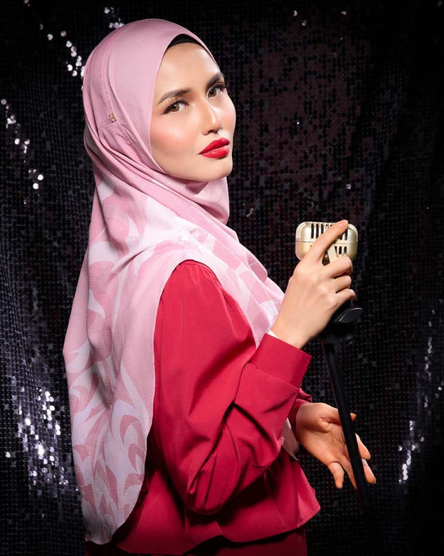 KEENLY-SO WEBBYPETALS in CORAL CLOUD