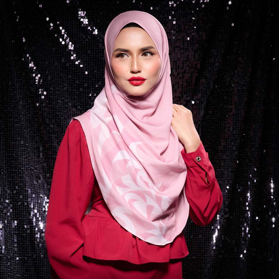 KEENLY-SO WEBBYPETALS in CORAL CLOUD