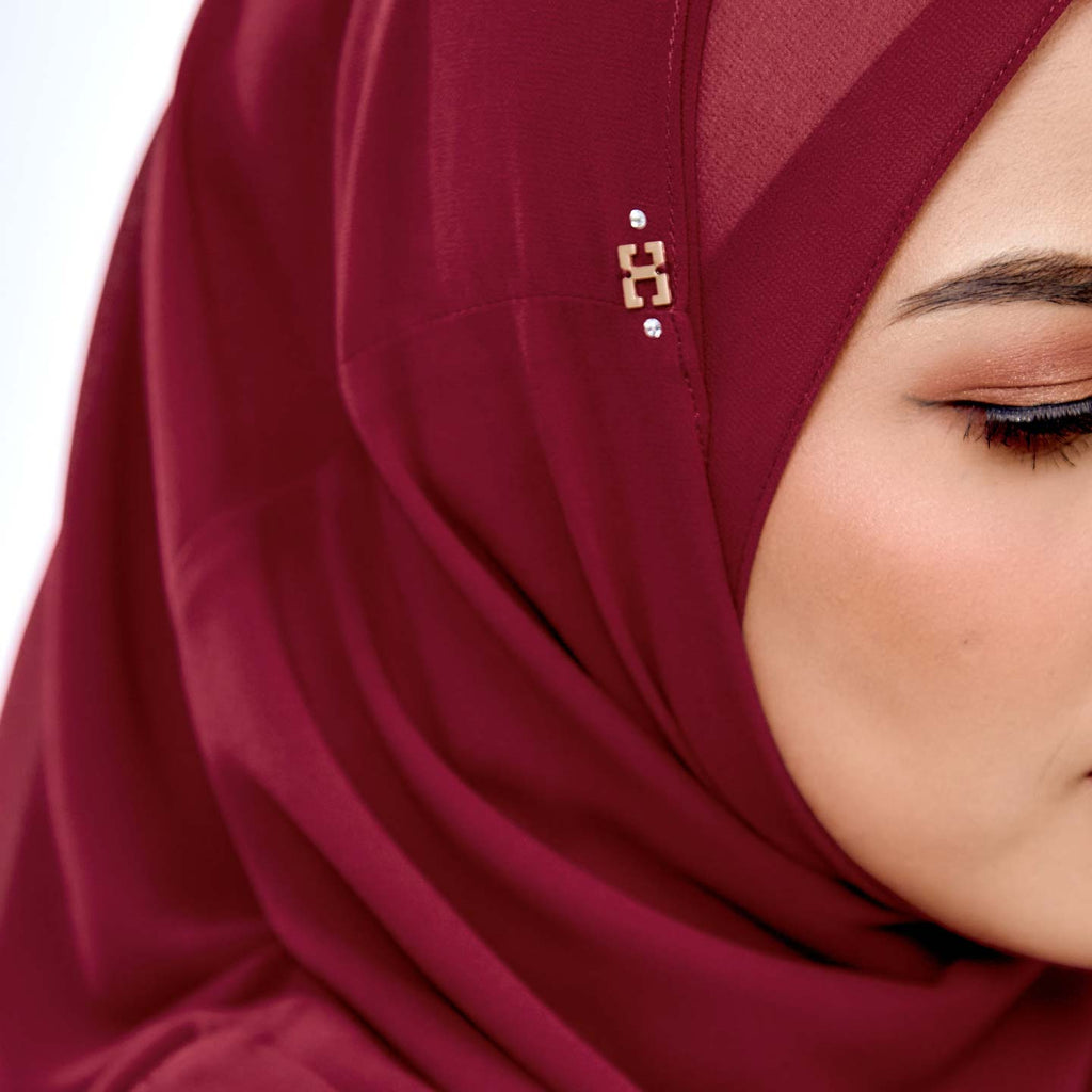 CUTELY-SO in GERANIUM RED