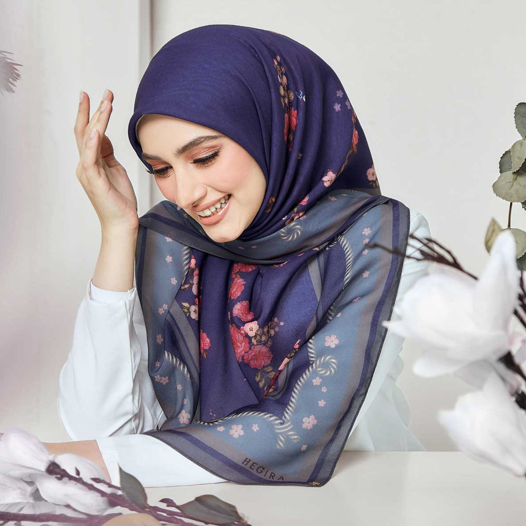 PS-COTTAGE ROSE VOILE in NAVY