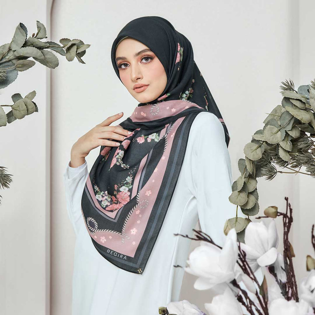 PS-COTTAGE ROSE VOILE in BLACK