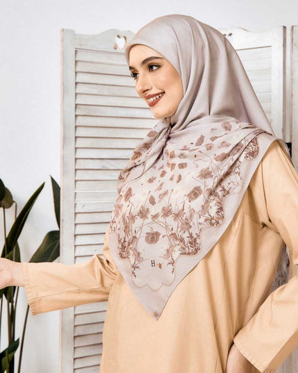PS-HABEEBA MATTE SATIN in HAZEL