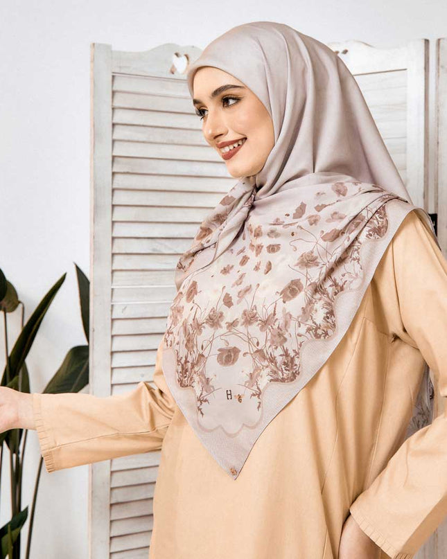 PS-HABEEBA MATTE SATIN in HAZEL