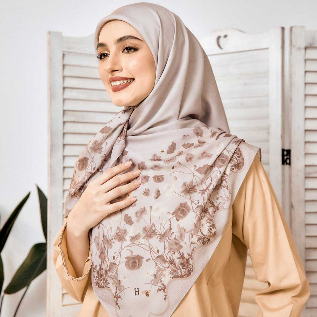 PS-HABEEBA MATTE SATIN in HAZEL