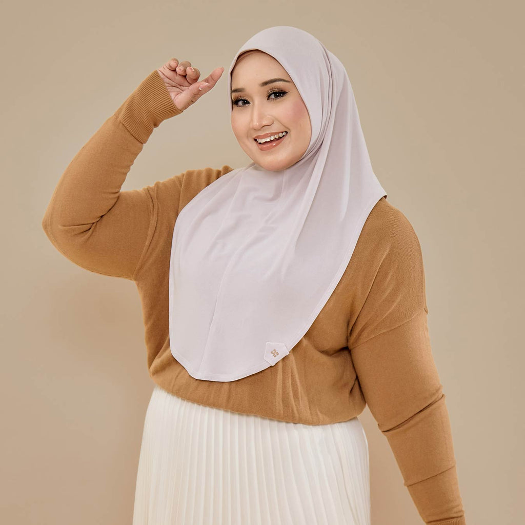 SO-LEA in LIGHT TAUPE