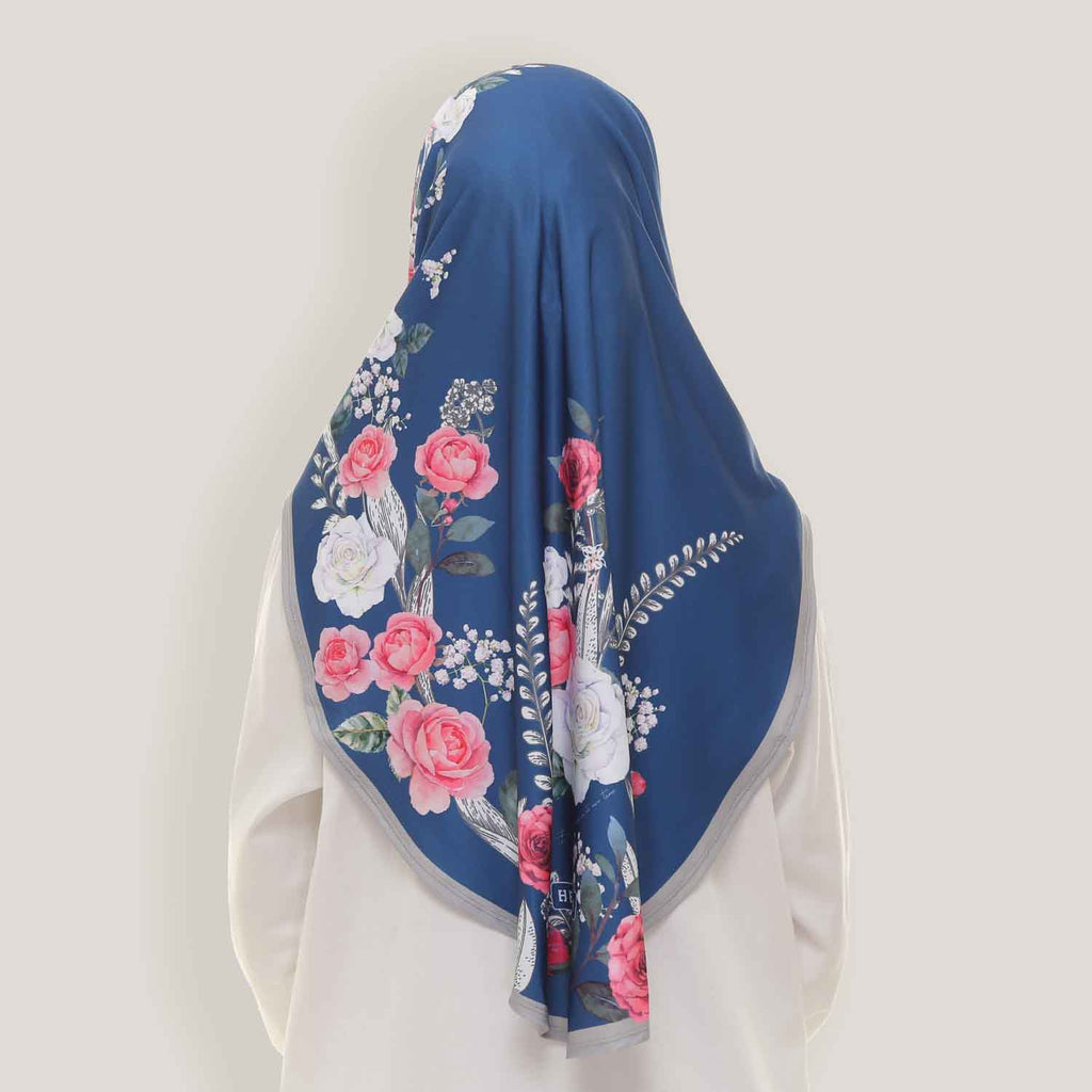 SO-LUCKY MARIE in NAVY