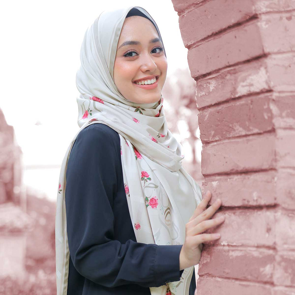 PS-ZENDEYA in PEARL WHITE