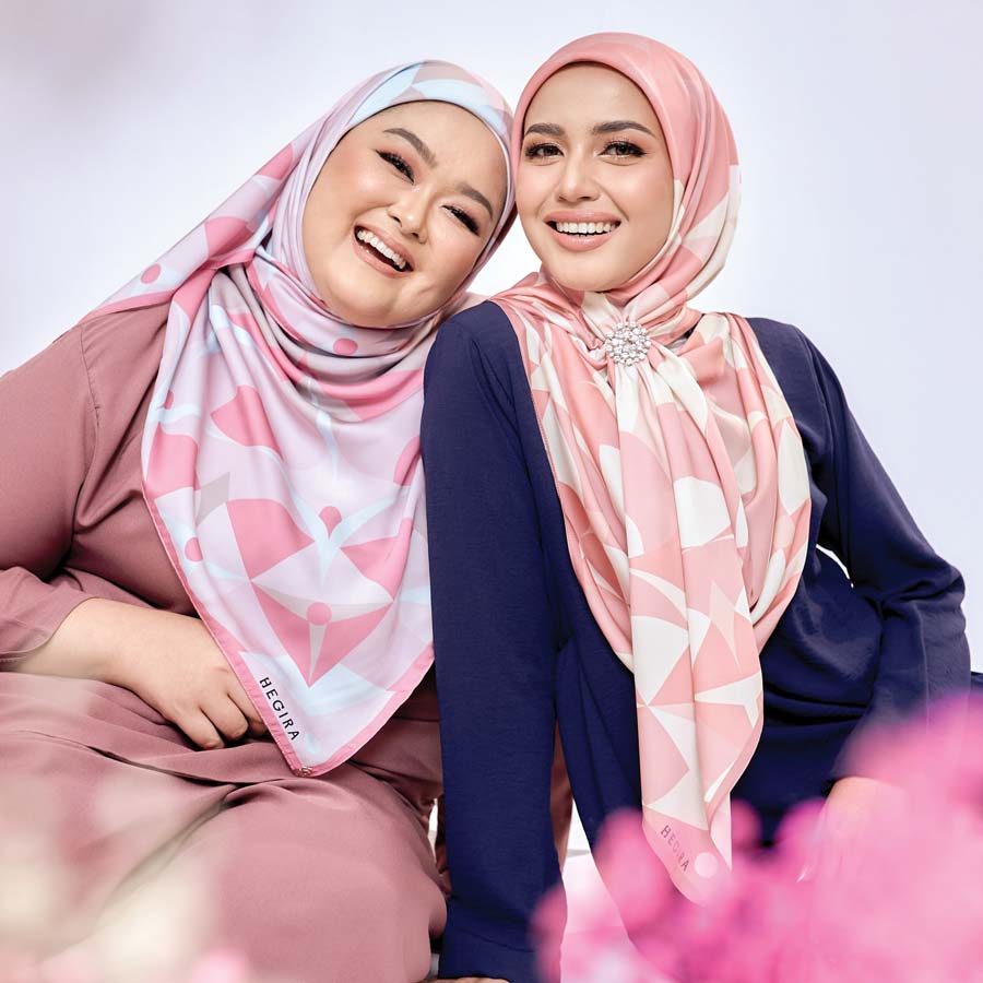 PS-HEIDEMARIE MATTE SATIN in PEACHY