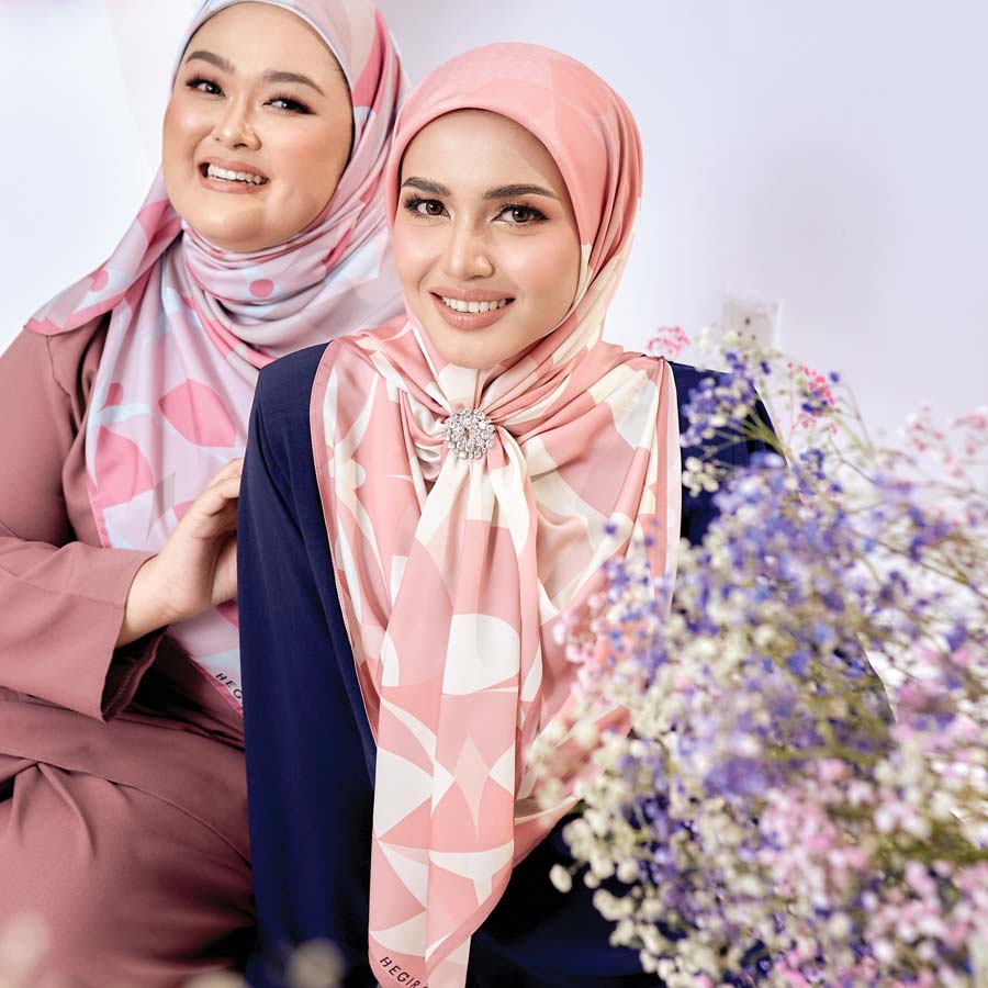 PS-HEIDEMARIE MATTE SATIN in PEACHY