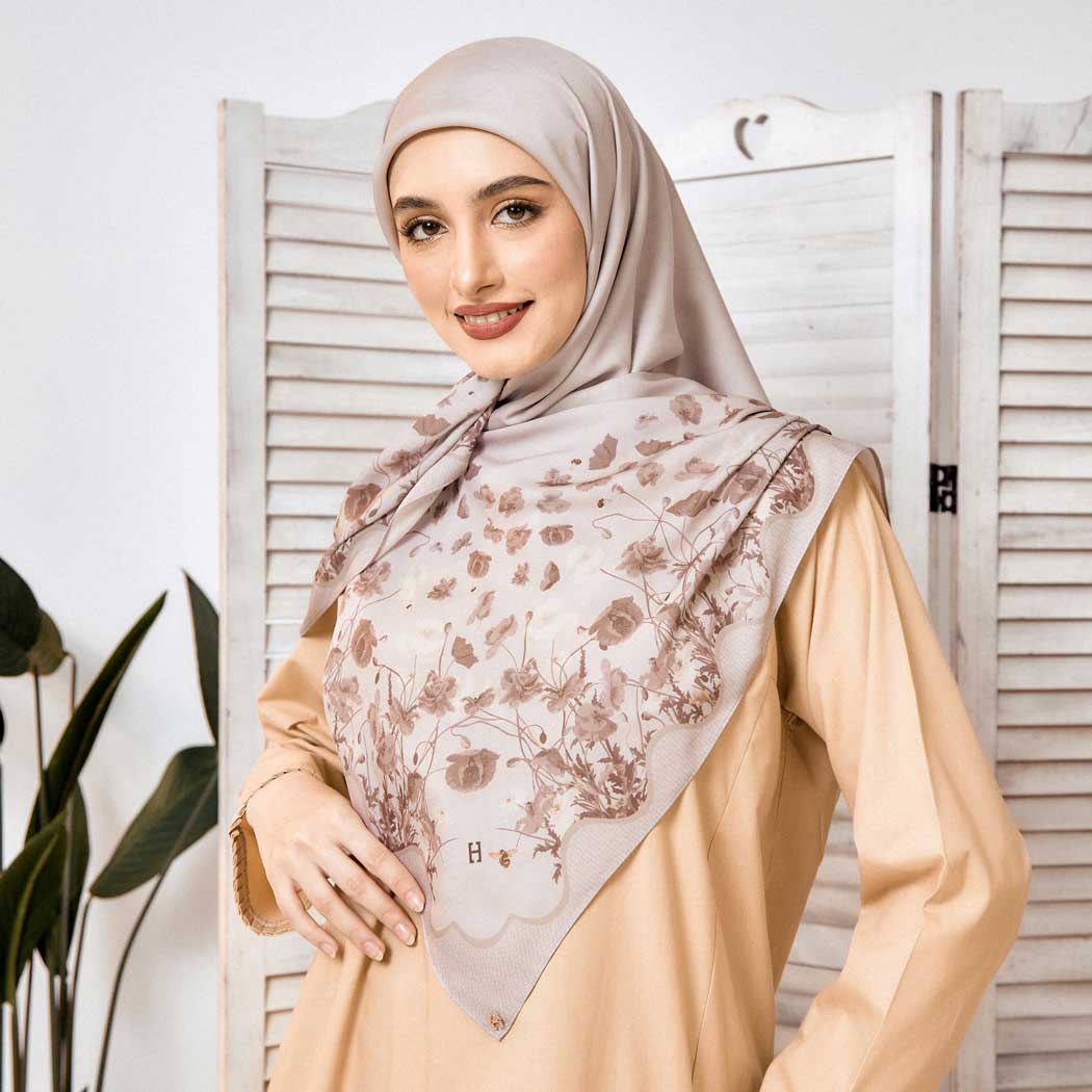 PS-HABEEBA MATTE SATIN in HAZEL