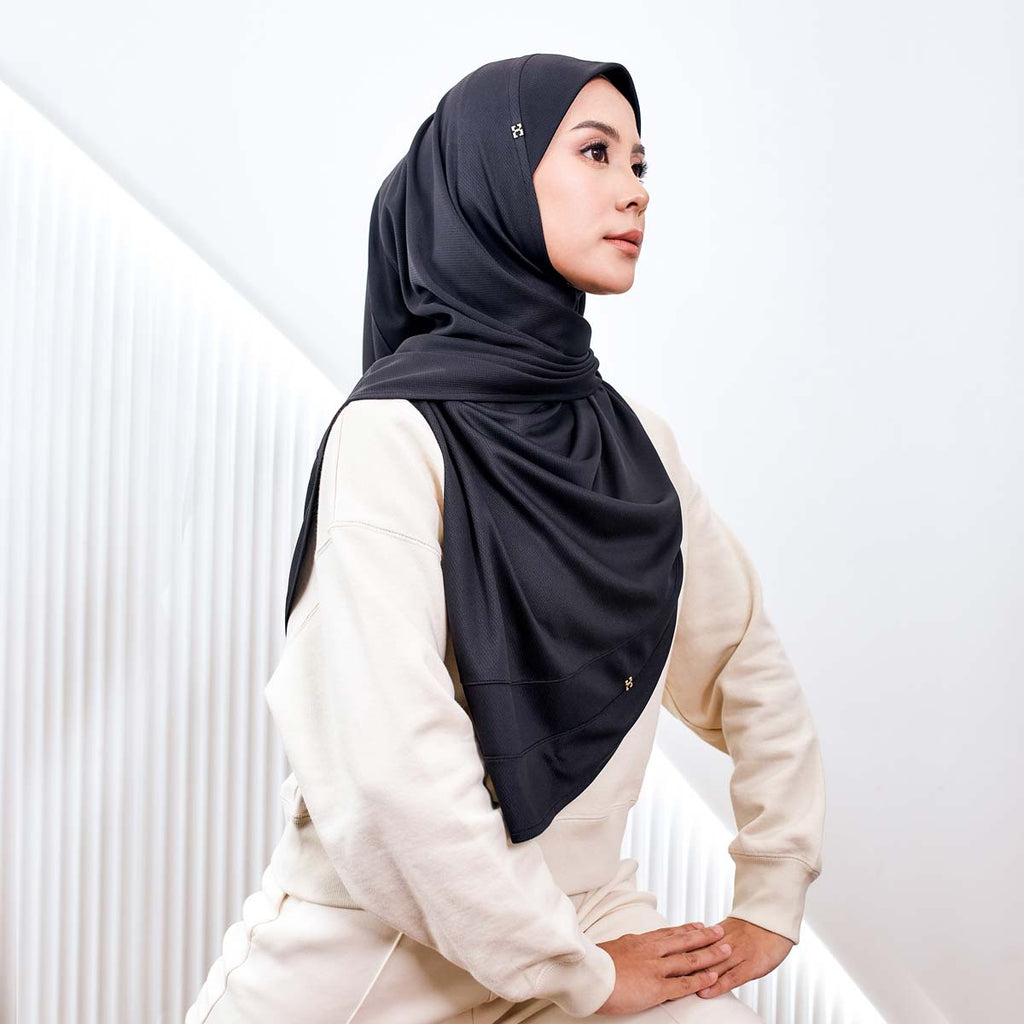 SO-ELLEY OTG in BLACK