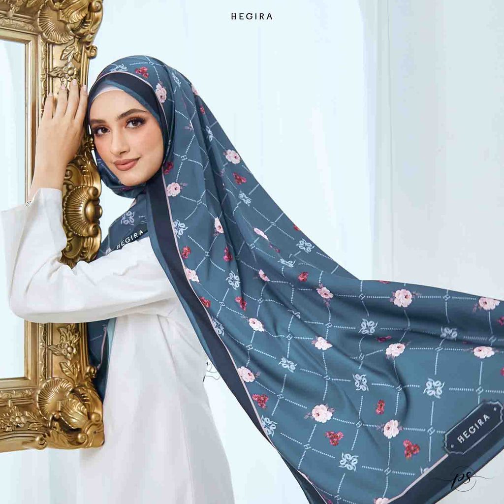 PS-NILAM SARI in NAVY BLUE